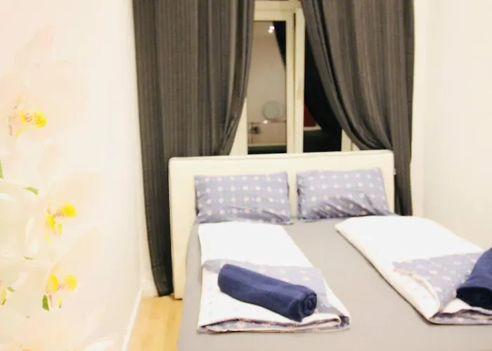 Comfort In Praterstern Area *